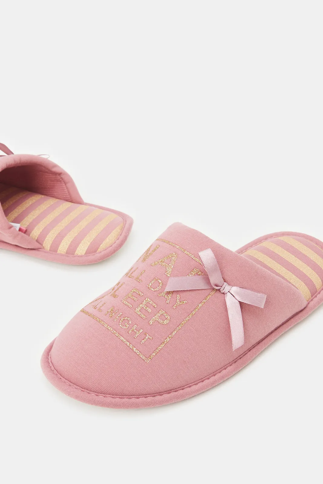 Women Pink Close Toe Slipper